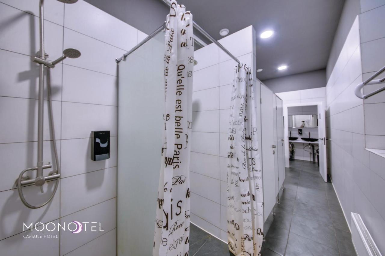 Moonotel Maidan Kiev Ngoại thất bức ảnh